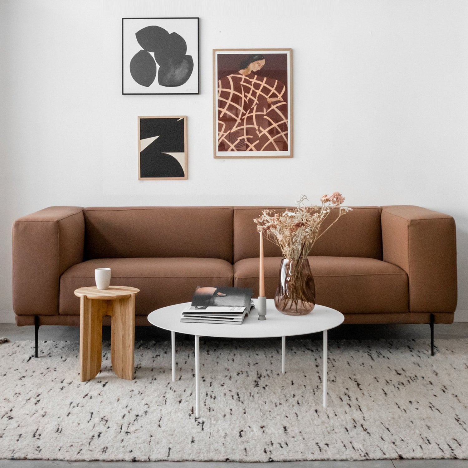 5 דרכים יצירתיות לתלות תמונות בצורה שמושכת תשומת לב