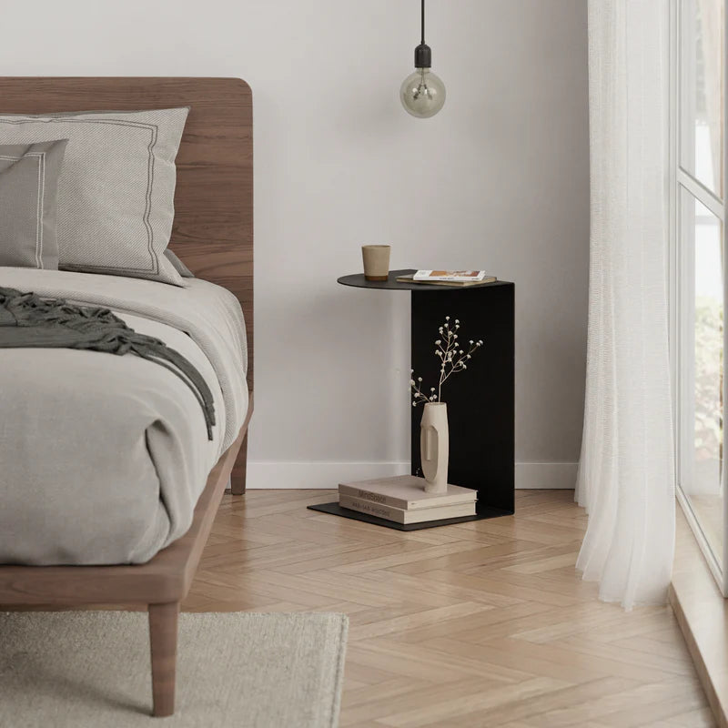 שידת צד שחורה