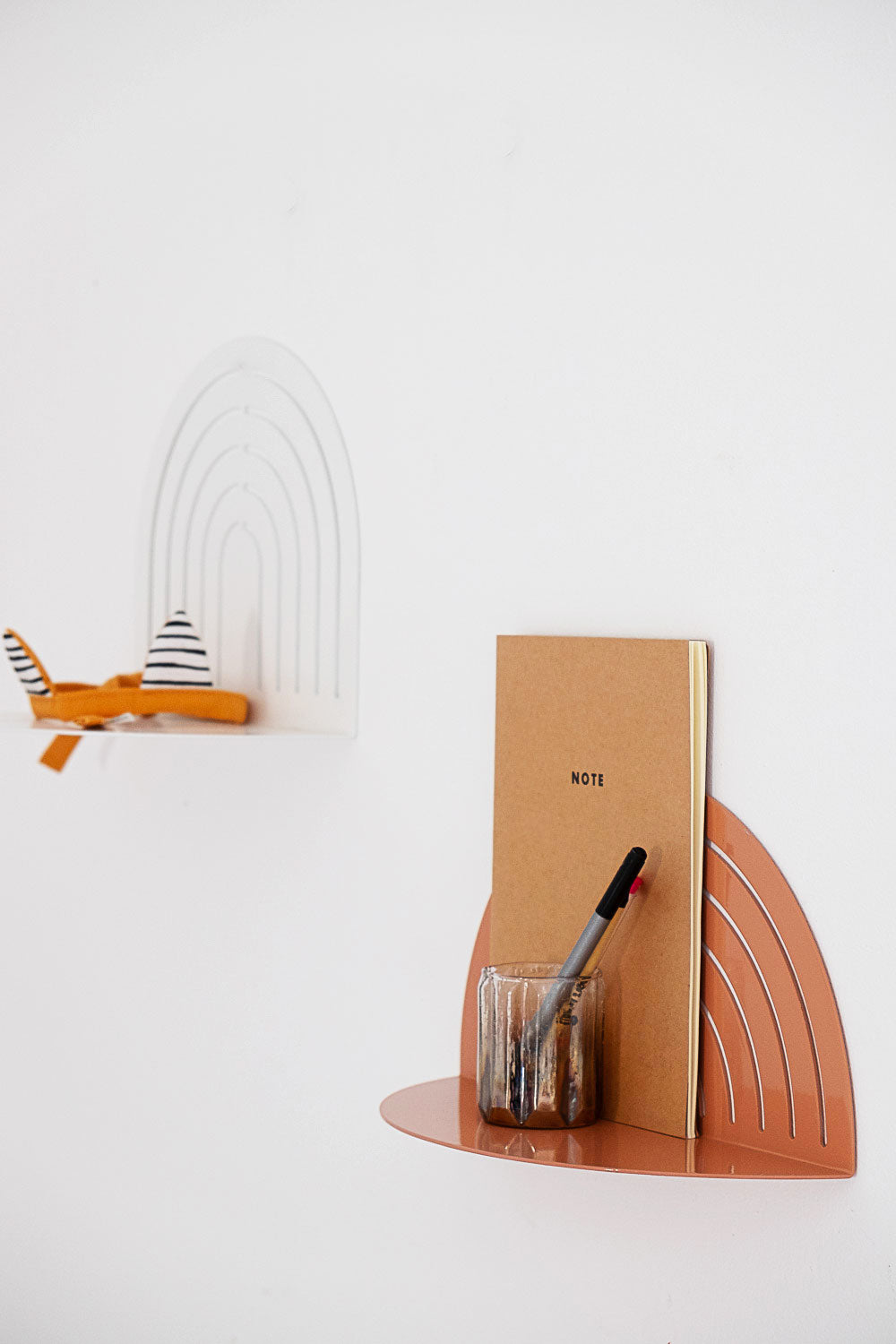 מדף קשת בענן גדול מדף קשת בענן גדול