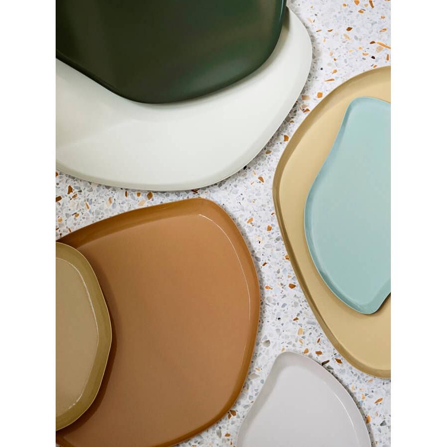 מגש אמורפי Mie מגש אמורפי Mie