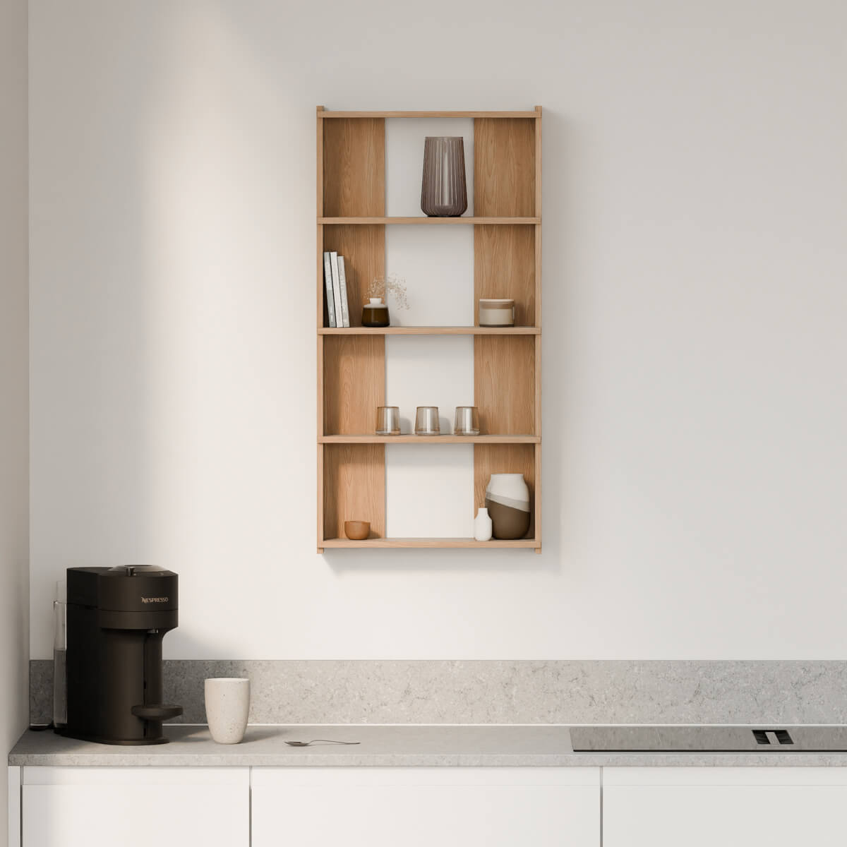 אחסון חכם בעיצוב מודרני – מדף עץ למטבח שלך.