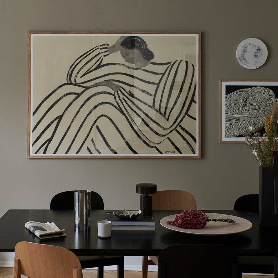 Waiting - Sofia Lind Waiting - Sofia Lind