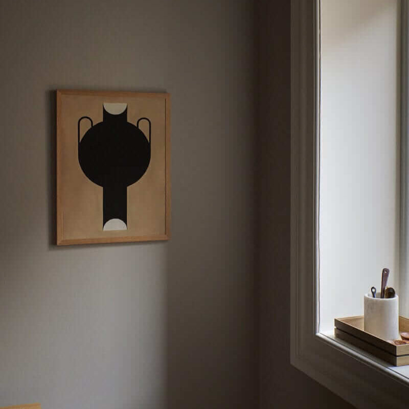 Silhouette Of A Vase 07