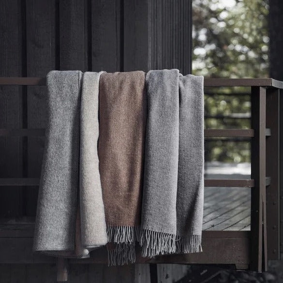 שמיכת Laama wool שמיכת Laama wool