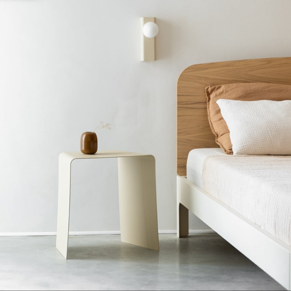 ZEN – שולחן צד מינימליסטי