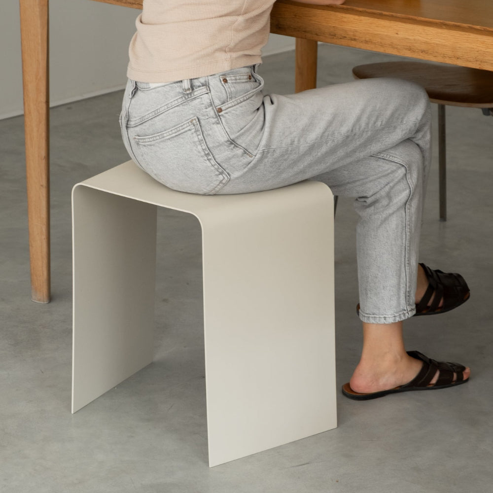 ZEN – שולחן צד מינימליסטי