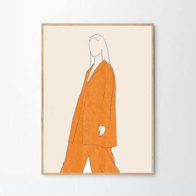 COMFY SUIT WALL
